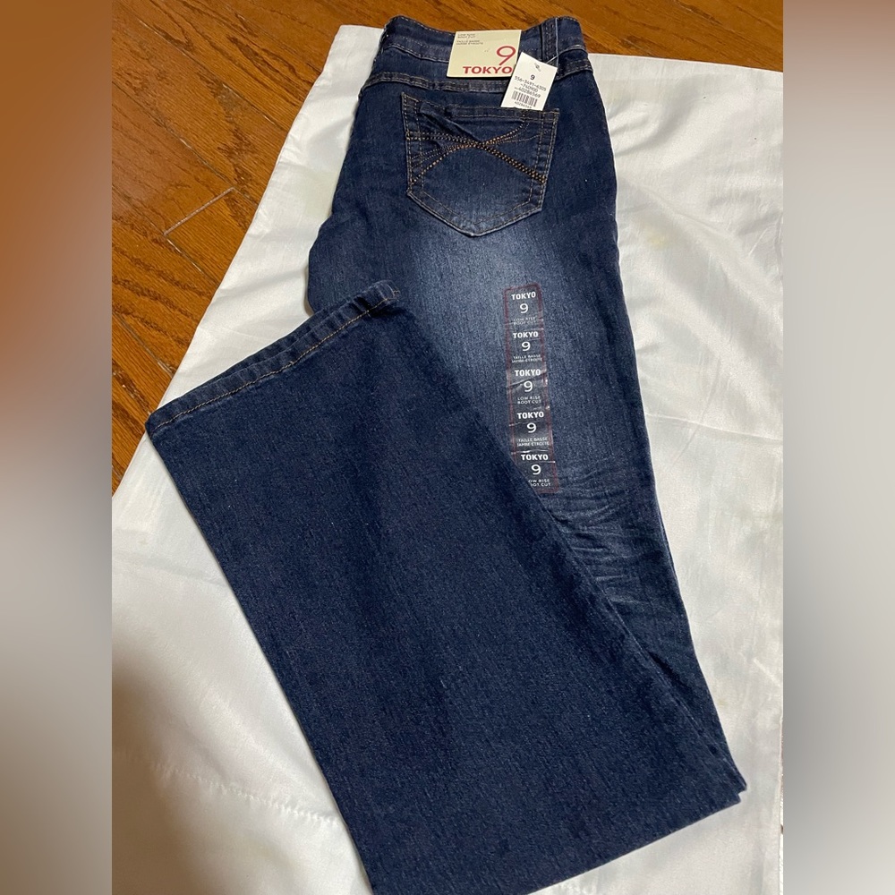 TOKYO Low Rise Boot Cut Jeans - Size 9 - NEW!